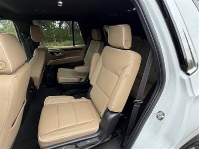2022 Chevrolet Tahoe Premier   - Photo 12 - Boerne, TX 78006