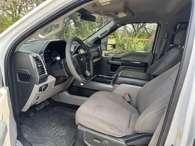 2017 Ford F-250 Super Duty XLT   - Photo 12 - Boerne, TX 78006