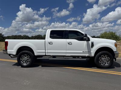2017 Ford F-250 Super Duty XLT   - Photo 2 - Boerne, TX 78006