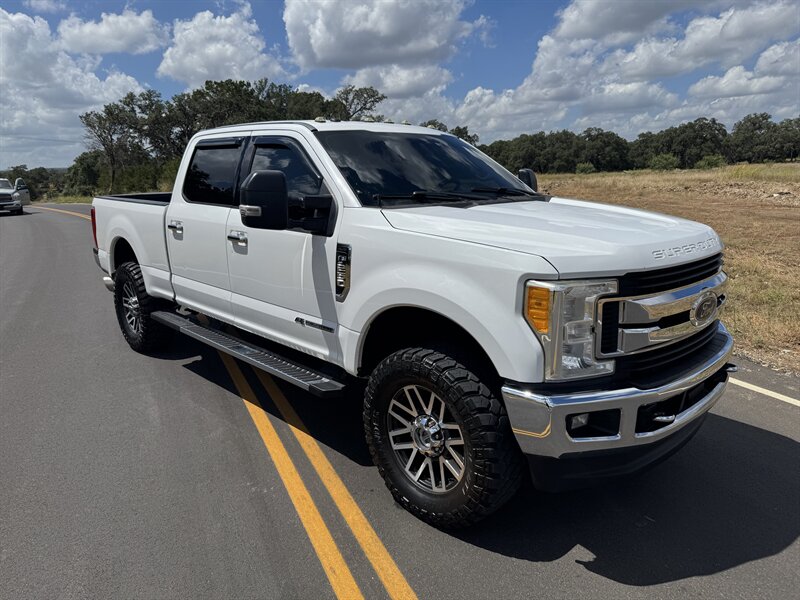 2017 Ford F-250 Super Duty XLT   - Photo 1 - Boerne, TX 78006