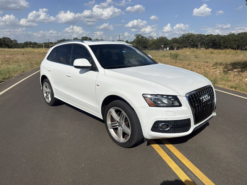 2010 Audi Q5 3.2 Premium quattro   - Photo 1 - Boerne, TX 78006