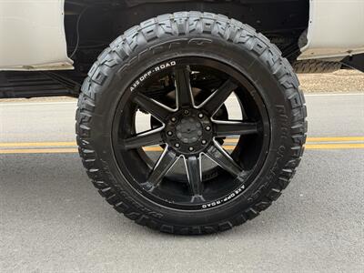 2016 Ford F-250 Super Duty Lariat   - Photo 10 - Boerne, TX 78006