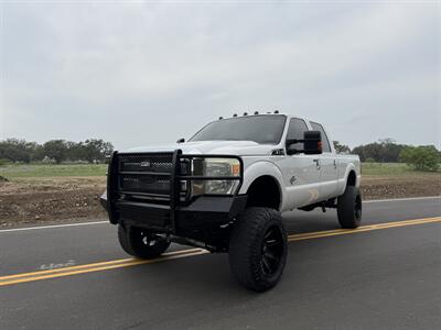 2016 Ford F-250 Super Duty Lariat   - Photo 2 - Boerne, TX 78006