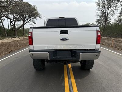 2016 Ford F-250 Super Duty Lariat   - Photo 8 - Boerne, TX 78006
