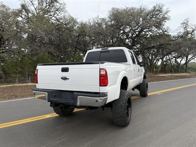 2016 Ford F-250 Super Duty Lariat   - Photo 3 - Boerne, TX 78006