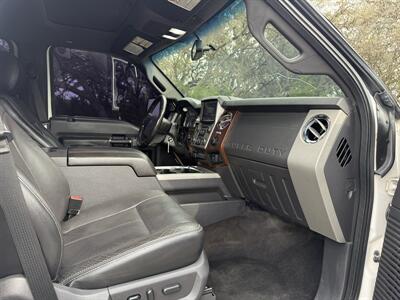 2016 Ford F-250 Super Duty Lariat   - Photo 13 - Boerne, TX 78006