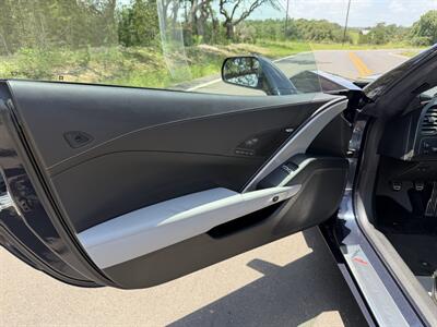2015 Chevrolet Corvette Stingray Z51   - Photo 10 - Boerne, TX 78006