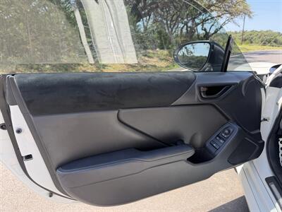 2024 Toyota GR86 Premium   - Photo 9 - Boerne, TX 78006