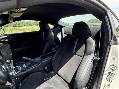 2024 Toyota GR86 Premium   - Photo 16 - Boerne, TX 78006