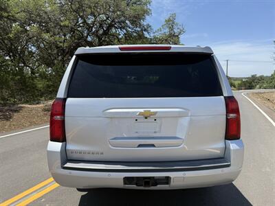 2016 Chevrolet Suburban LT   - Photo 7 - Boerne, TX 78006