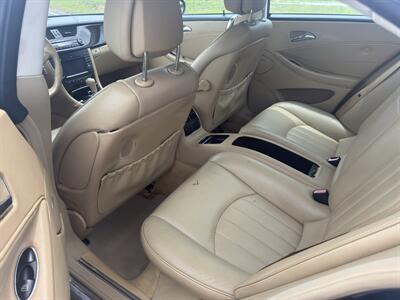 2009 Mercedes-Benz CLS 550  Sedan - Photo 10 - Boerne, TX 78006