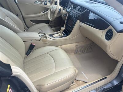 2009 Mercedes-Benz CLS 550  Sedan - Photo 13 - Boerne, TX 78006