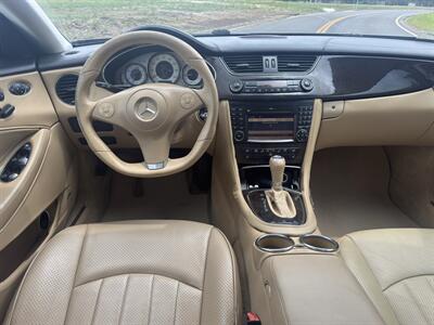 2009 Mercedes-Benz CLS 550  Sedan - Photo 11 - Boerne, TX 78006