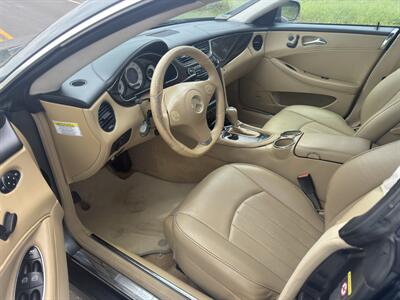 2009 Mercedes-Benz CLS 550  Sedan - Photo 9 - Boerne, TX 78006
