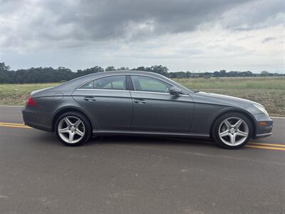 2009 Mercedes-Benz CLS 550  Sedan - Photo 6 - Boerne, TX 78006