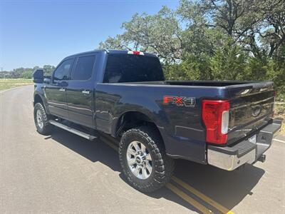 2018 Ford F-250 XLT - Photo 5 - Boerne, TX 78006