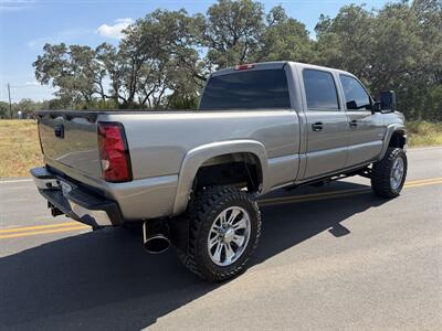 2006 Chevrolet Silverado 2500HD LT LT3 - Photo 4 - Boerne, TX 78006