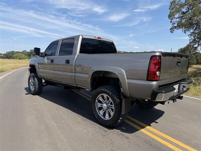 2006 Chevrolet Silverado 2500HD LT LT3 - Photo 8 - Boerne, TX 78006