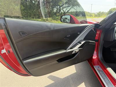 2015 Chevrolet Corvette Stingray Z51   - Photo 9 - Boerne, TX 78006