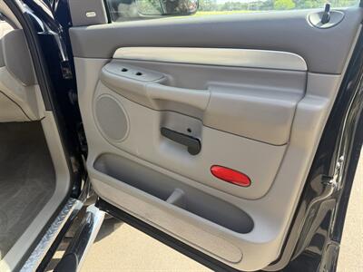 2004 Dodge Ram 2500 Laramie   - Photo 15 - Boerne, TX 78006