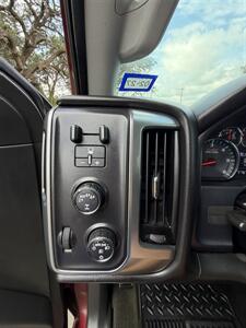 2017 Chevrolet Silverado 1500 LT LT2 - Photo 20 - Boerne, TX 78006