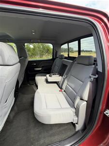 2017 Chevrolet Silverado 1500 LT LT2 - Photo 14 - Boerne, TX 78006