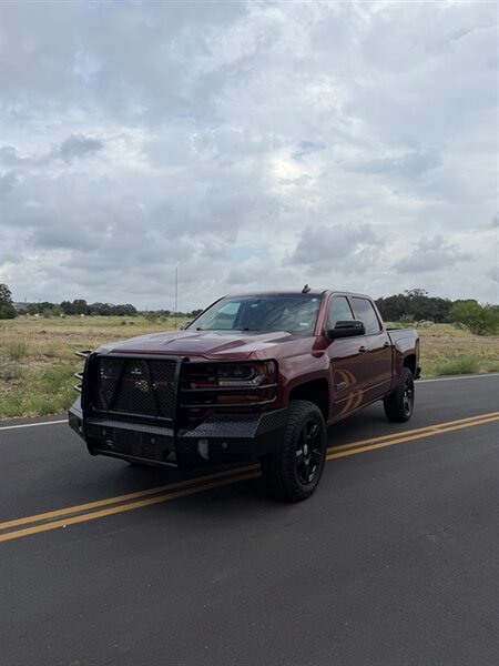 2017 Chevrolet Silverado 1500 LT LT2   - Photo 1 - Boerne, TX 78006