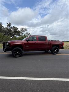 2017 Chevrolet Silverado 1500 LT LT2 - Photo 2 - Boerne, TX 78006