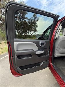 2017 Chevrolet Silverado 1500 LT LT2 - Photo 13 - Boerne, TX 78006