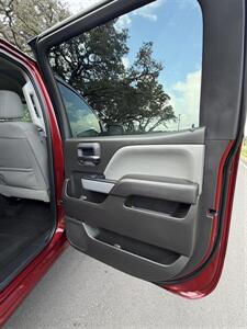 2017 Chevrolet Silverado 1500 LT LT2 - Photo 15 - Boerne, TX 78006