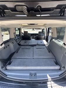 2007 Jeep Commander Sport   - Photo 10 - Jacksonville, FL 32206