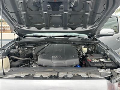 2015 Toyota Tacoma PreRunner V6   - Photo 16 - Tustin, CA 92780