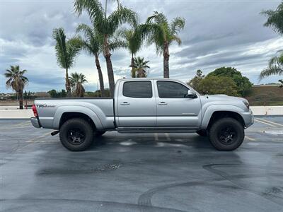 2015 Toyota Tacoma PreRunner V6   - Photo 6 - Tustin, CA 92780