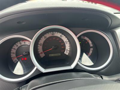 2015 Toyota Tacoma PreRunner V6   - Photo 26 - Tustin, CA 92780