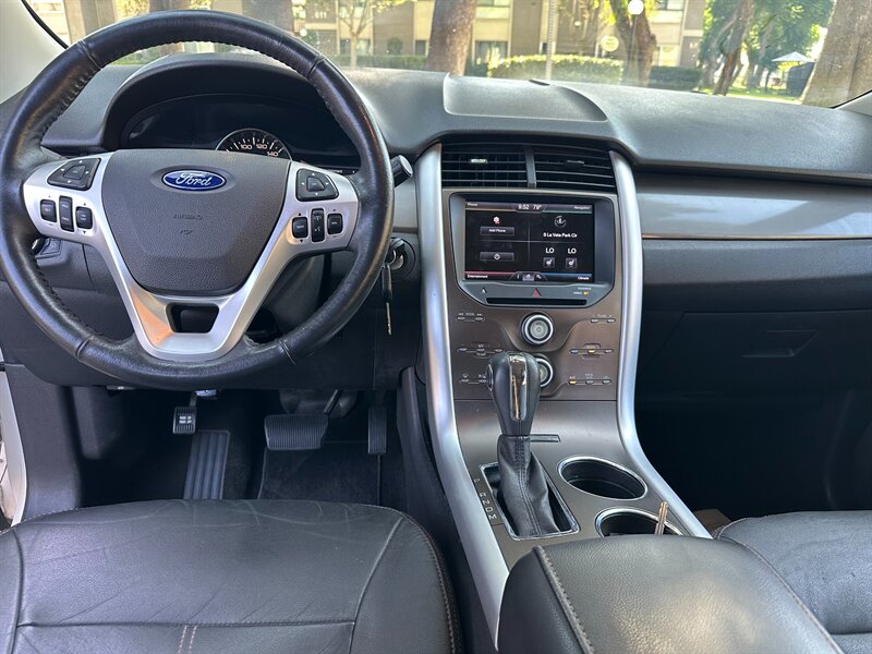 2011 Ford Edge SEL - Photo 9