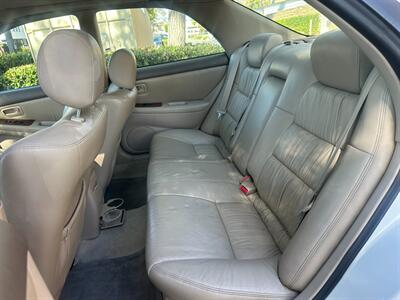 2001 Lexus ES 300 - Photo 11 - Tustin, CA 92780