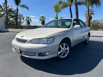 2001 Lexus ES 300 - Photo 1 - Tustin, CA 92780