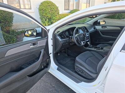 2018 Hyundai SONATA SEL   - Photo 9 - Thousand Oaks, CA 91360