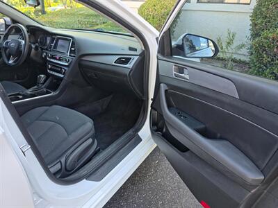 2018 Hyundai SONATA SEL   - Photo 16 - Thousand Oaks, CA 91360