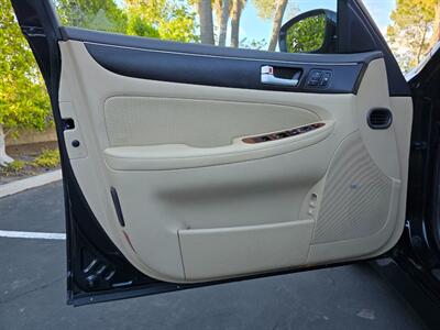 2013 Hyundai Genesis 3.8L - Photo 13 - Thousand Oaks, CA 91360