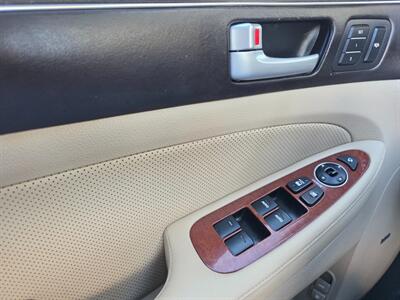 2013 Hyundai Genesis 3.8L - Photo 31 - Thousand Oaks, CA 91360