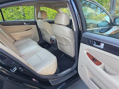 2013 Hyundai Genesis 3.8L - Photo 16 - Thousand Oaks, CA 91360