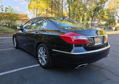 2013 Hyundai Genesis 3.8L - Photo 5 - Thousand Oaks, CA 91360