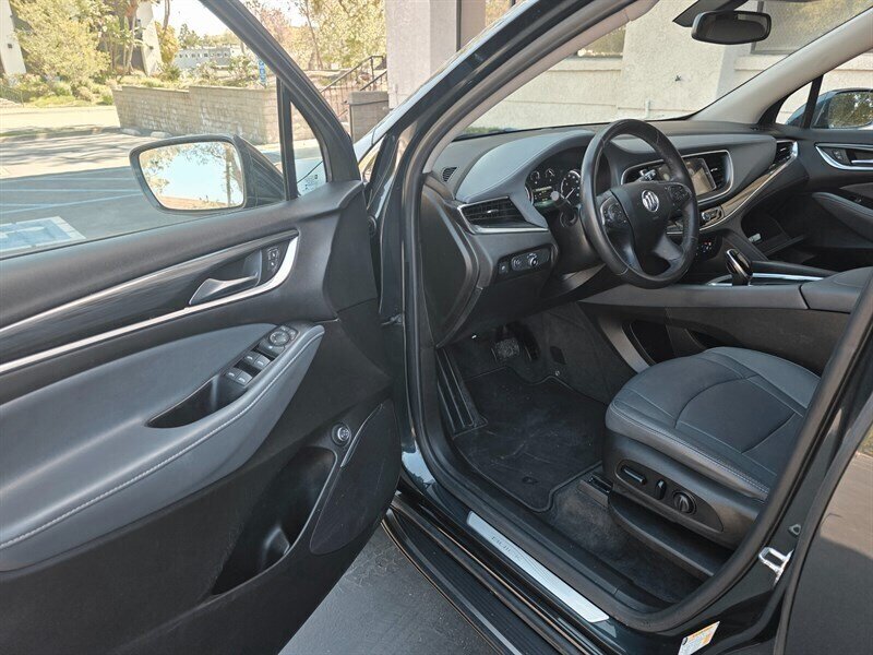 2019 Buick Enclave Essence - Photo 9 - Thousand Oaks, CA 91360