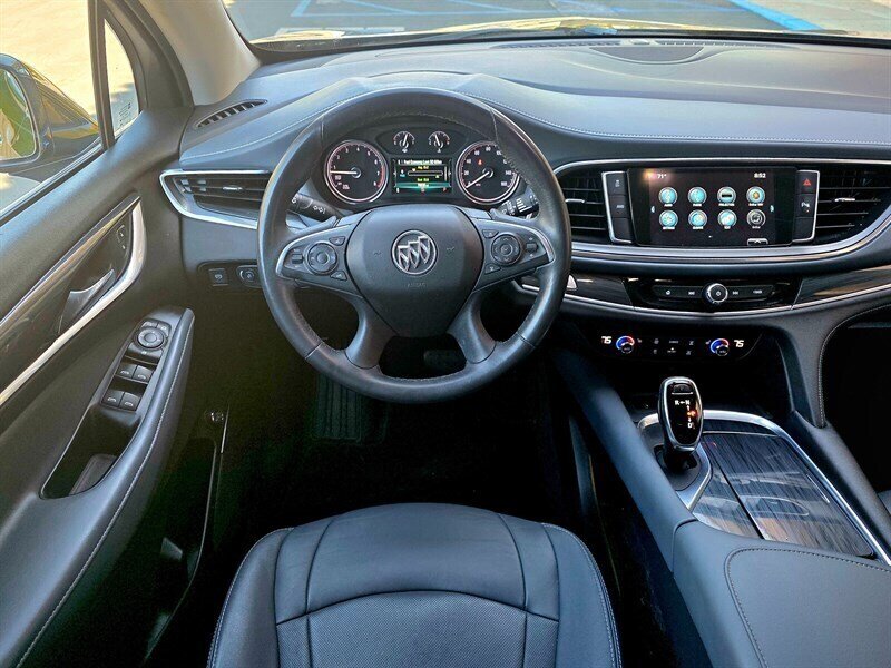 2019 Buick Enclave Essence - Photo 18 - Thousand Oaks, CA 91360