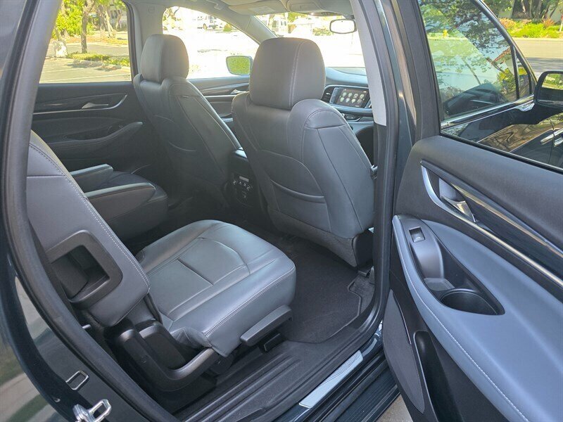 2019 Buick Enclave Essence - Photo 19 - Thousand Oaks, CA 91360