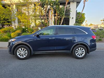 2017 Kia Sorento LX - Photo 4 - Thousand Oaks, CA 91360