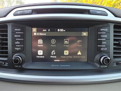 2017 Kia Sorento LX - Photo 21 - Thousand Oaks, CA 91360