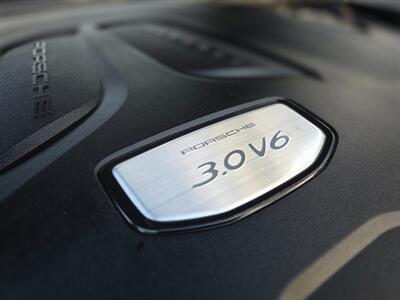 2023 Porsche Cayenne Platinum   - Photo 33 - Thousand Oaks, CA 91360