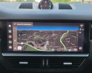2023 Porsche Cayenne Platinum   - Photo 23 - Thousand Oaks, CA 91360